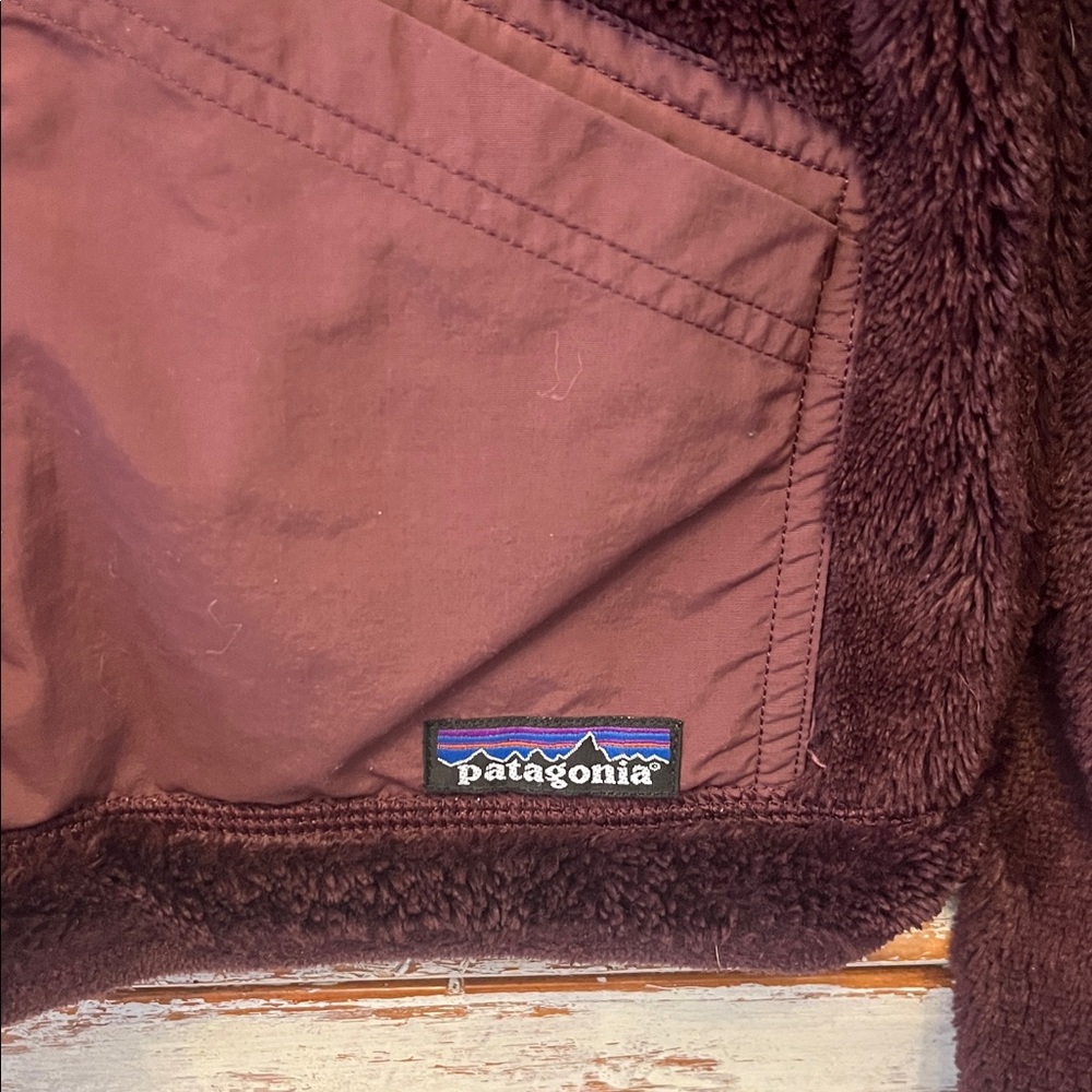 Patagonia reversible zip teddy jacket - Picture 3 of 5